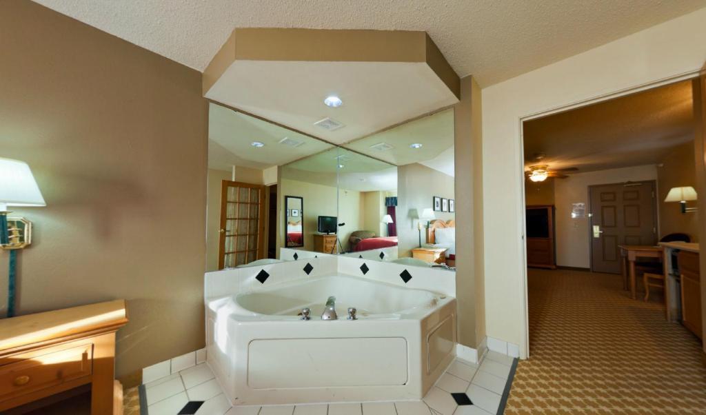 Americinn By Wyndham, Galesburg, Il Room photo